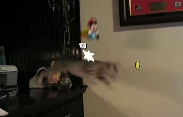 El clip muestra a Super Mario interviniendo en la vida real para que las cosas salgan mal.