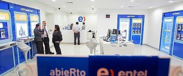 Unas 30 tiendas de Entel se verían afectada por falta de personal.