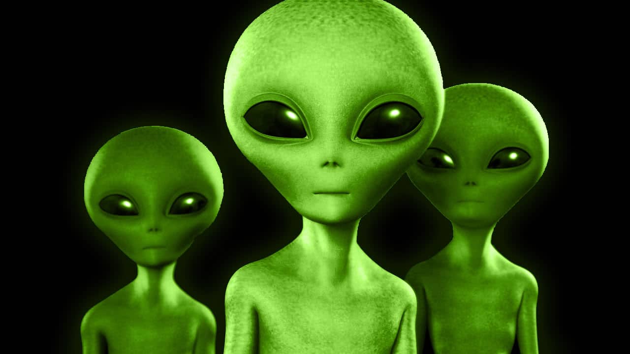 http://www.ohmygeek.net/wp-content/uploads/2016/06/Aliens-Extraterrestres.jpg